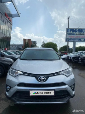 Toyota RAV4 2.0 MT, 2018